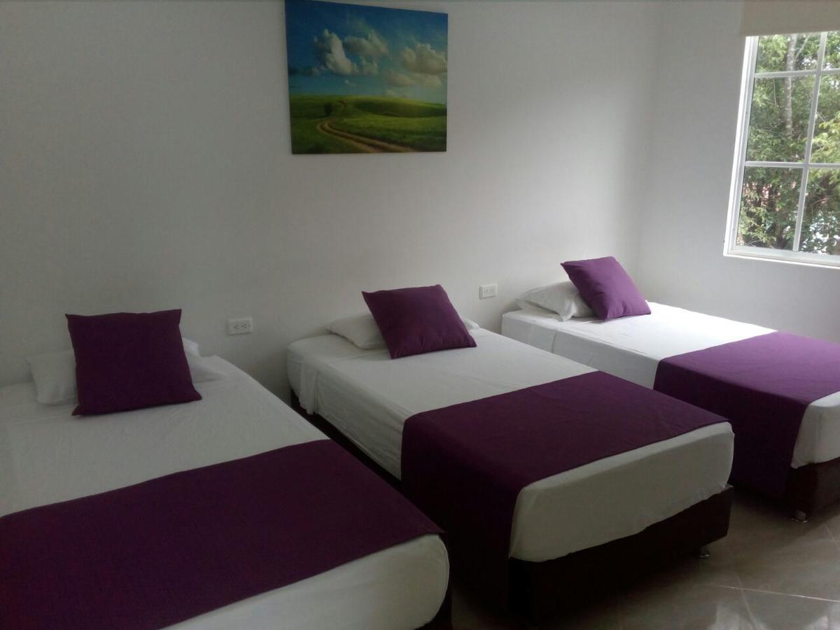 Hotel Oasis De La Tatacoa วิลญาเวียคา ภายนอก รูปภาพ