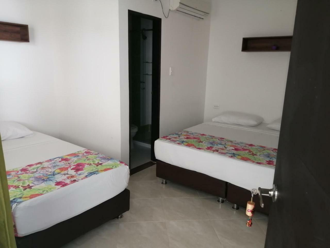 Hotel Oasis De La Tatacoa วิลญาเวียคา ภายนอก รูปภาพ