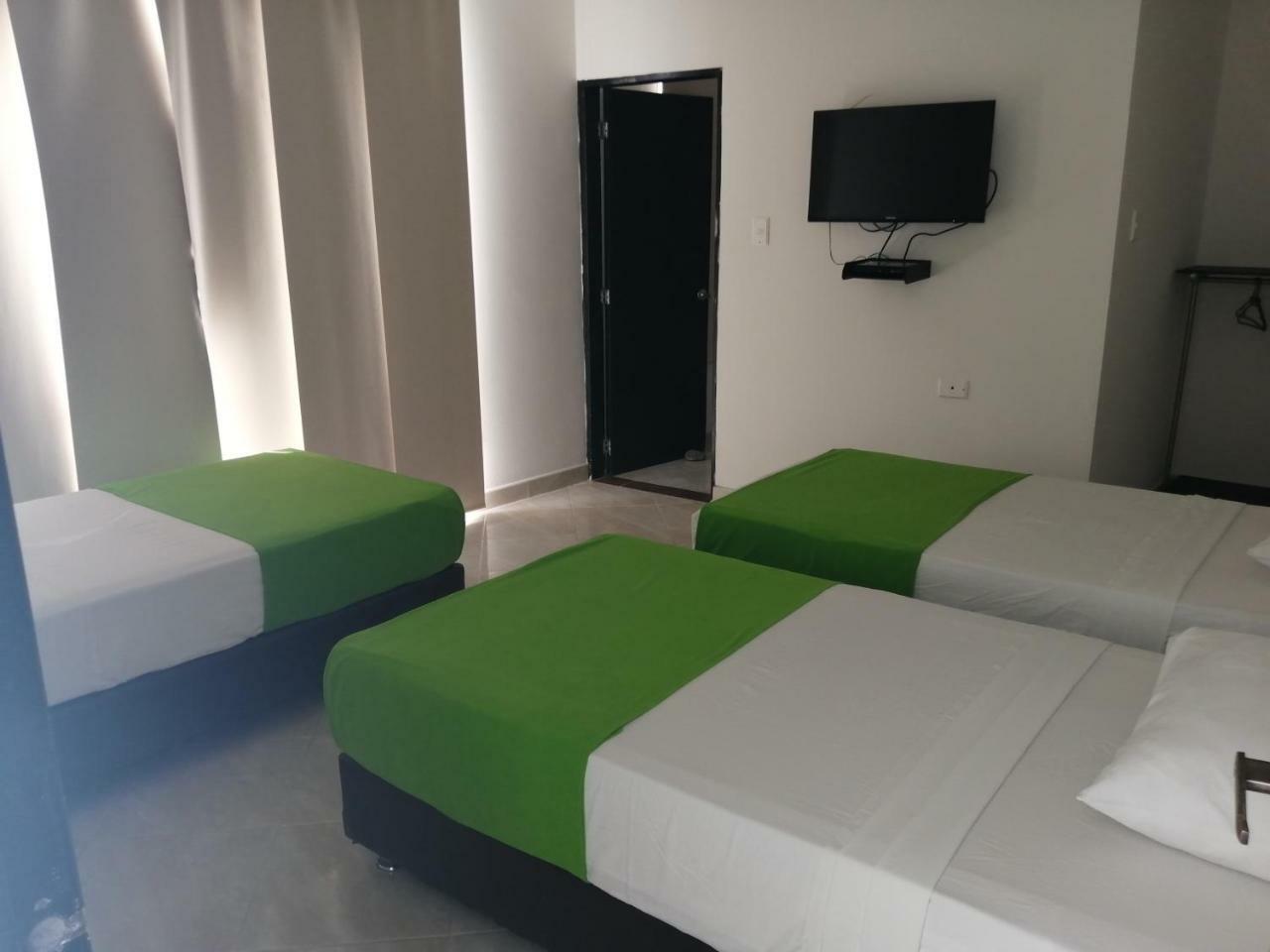 Hotel Oasis De La Tatacoa วิลญาเวียคา ภายนอก รูปภาพ